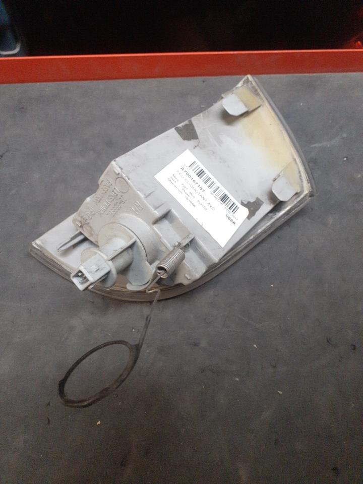 Gruppo ottico anteriore secondario destro (luci)(freccia) FIAT PUNTO 1 PHASE 1 Gasolina - 1