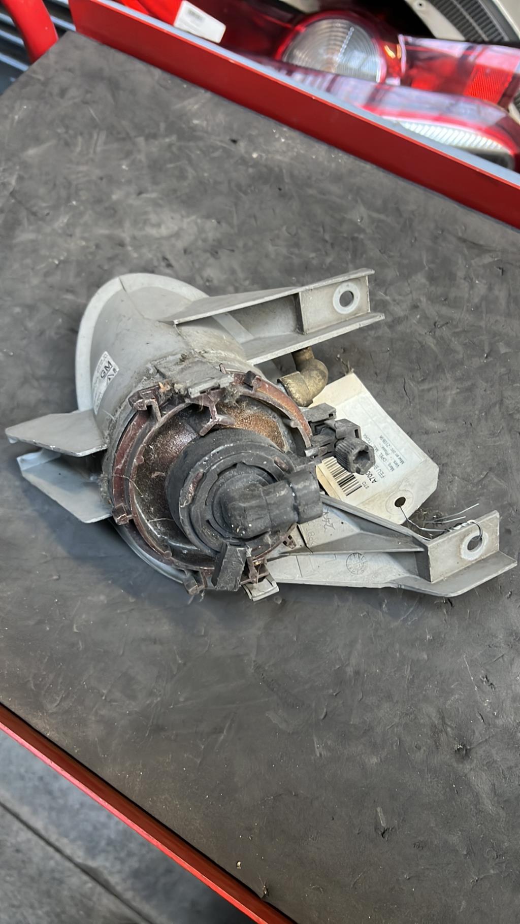 Fendinebbia sinistro (luce) OPEL TIGRA 1 COUPE Gasolina - 1