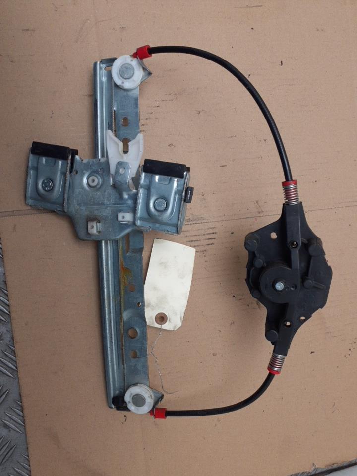 Alzacristalli manuale posteriore destro FORD FIESTA 6 PHASE 1 Diésel - 1
