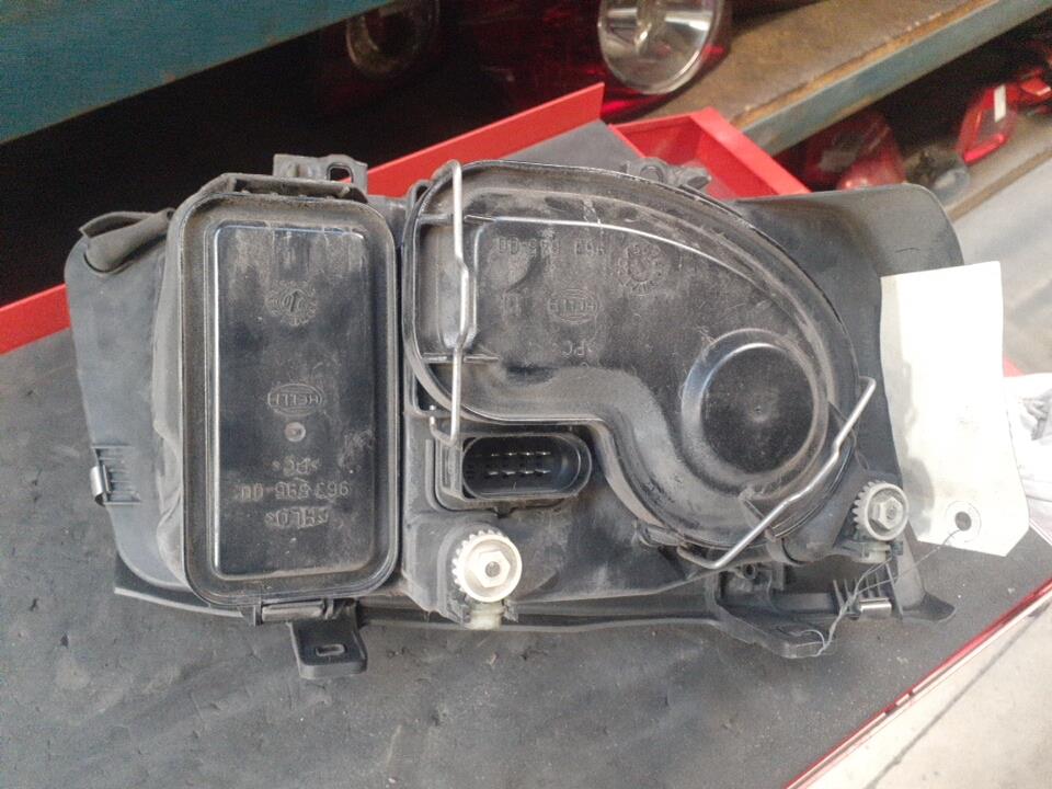 Gruppo ottico anteriore principale sinistro (luci)(faro) VOLKSWAGEN BORA Diésel - 1
