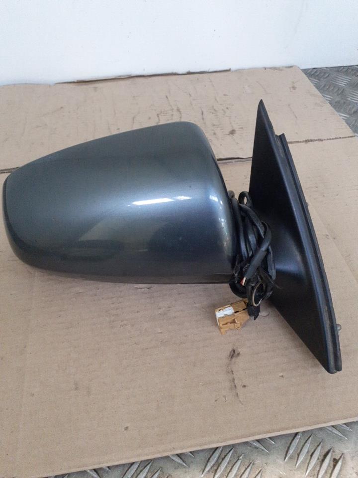 Retrovisor derecho AUDI A4 2 PHASE 1 Diésel - 1