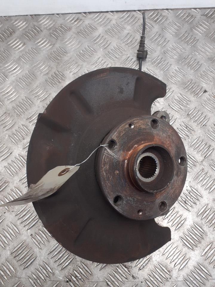 Fusee avant droit SUZUKI SX4 1 Diesel - 1