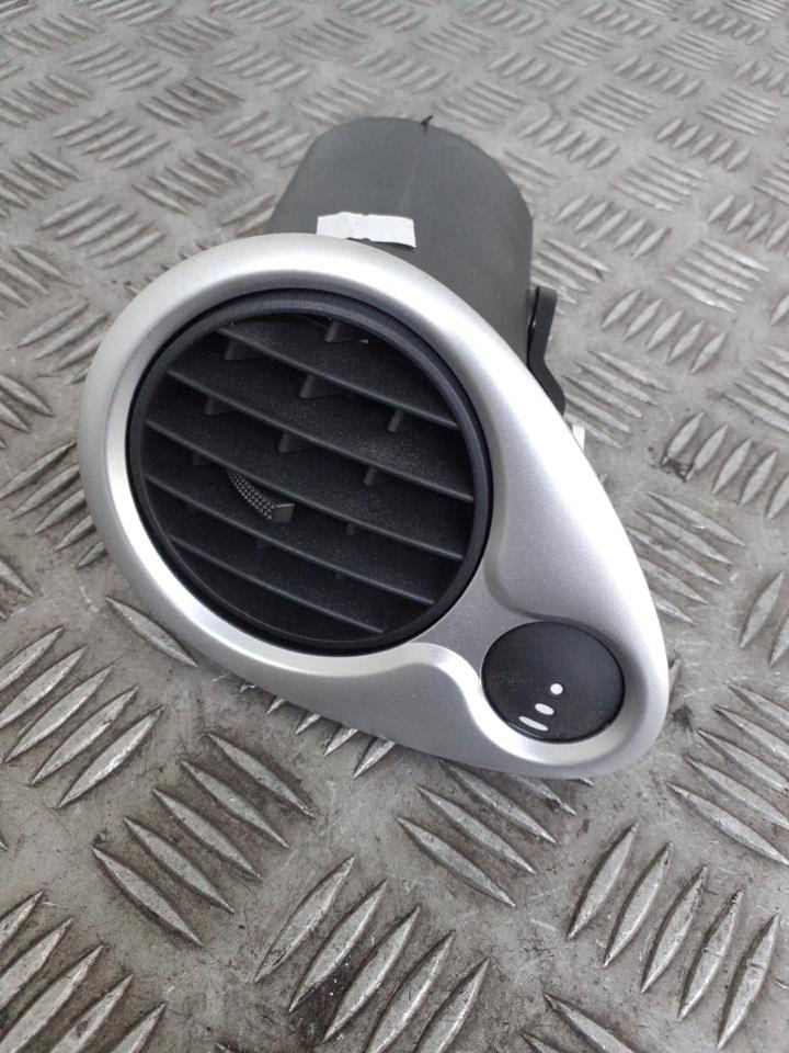 Bocchetta aerazione cruscotto anteriore sinistra RENAULT CLIO 3 PHASE 2 BREAK   Gris Cassiopée (TEKNG) Gasolina - 1