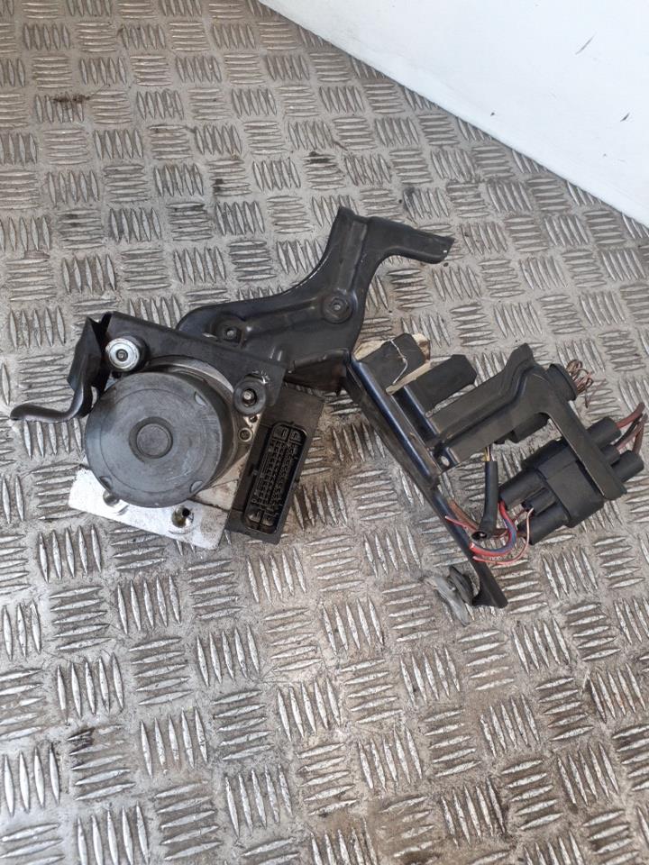 Bloc ABS (freins anti-blocage) AUDI A4 2 PHASE 2  (Black Sapphire) (20R/2HU/GBG) Diesel - 1