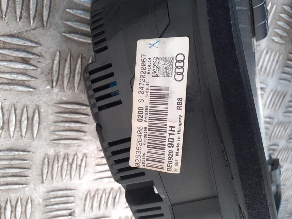 Compteur AUDI A4 2 PHASE 2  (Black Sapphire) (20R/2HU/GBG) Diesel - 1
