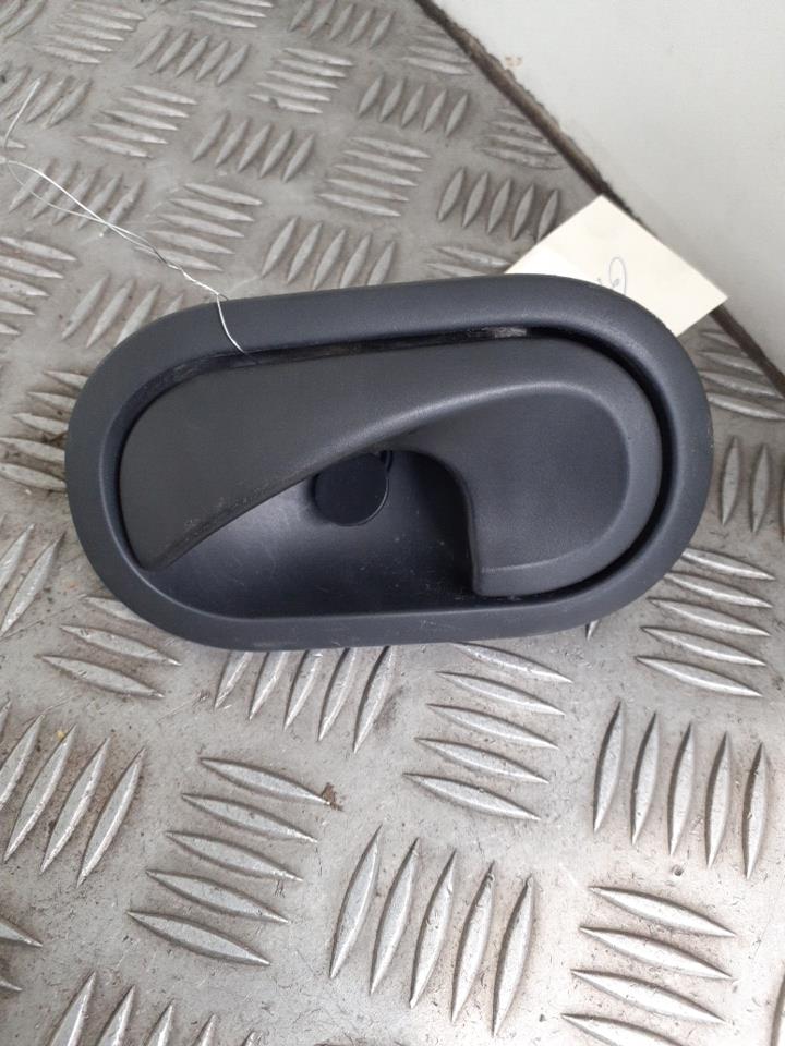 Poignee interieur avant gauche RENAULT TWINGO 2 PHASE 1   Noir Nacré (NV676) Essence - 1