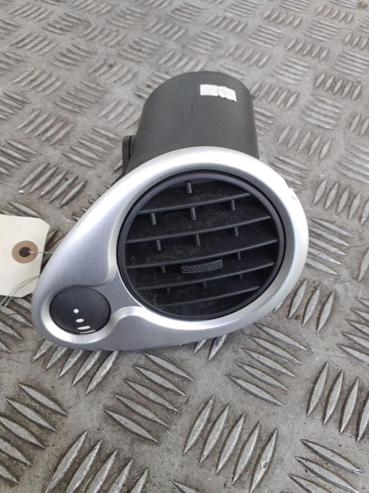 Bocchetta aerazione cruscotto anteriore destra RENAULT CLIO 3 PHASE 2 Gasolina - 1