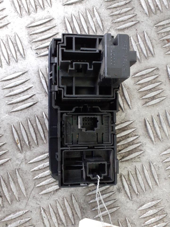 Commande de reglage hauteur de phare RENAULT SCENIC 3 PHASE 1 Gris Eclipse (TEB66) Diesel - 1
