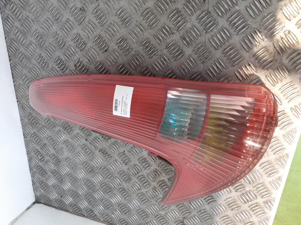 Fanale posteriore principale sinistro (luci) PEUGEOT 206 PHASE 2 BREAK   Gris Aluminium (EZR) Diésel - 1