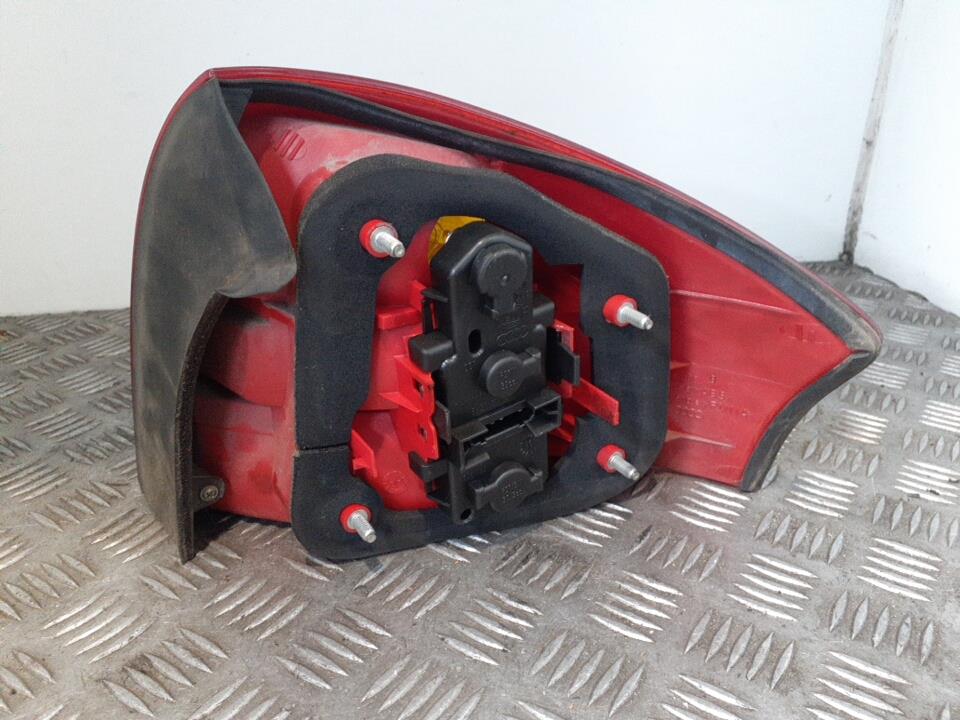 Feu arriere principal gauche (feux) AUDI A6 2 PHASE 1 Diesel - 1