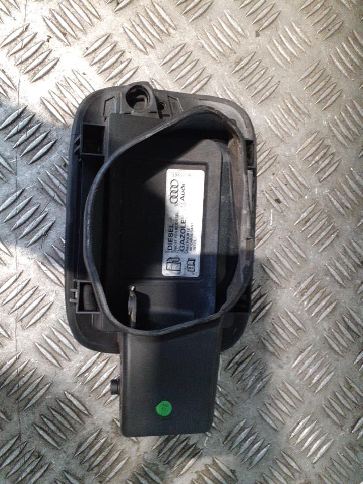 Trappe d'essence AUDI A4 3 PHASE 1 Phantom Schwarz (LZ9Y/L8) Diesel - 1