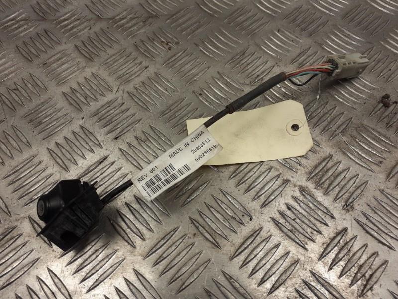 Camera de recul CHEVROLET CRUZE PHASE 2  Ice SIlver (95U/GAN)  - 1