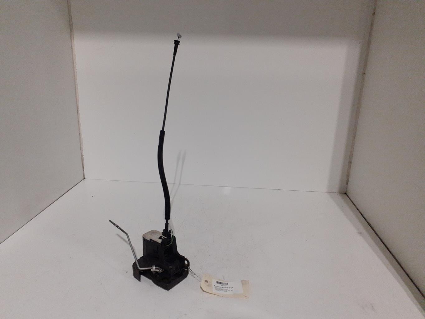 Serrure avant droit RENAULT CLIO 2 PHASE 2 Blanc Glacier (OV369) Diesel - 1