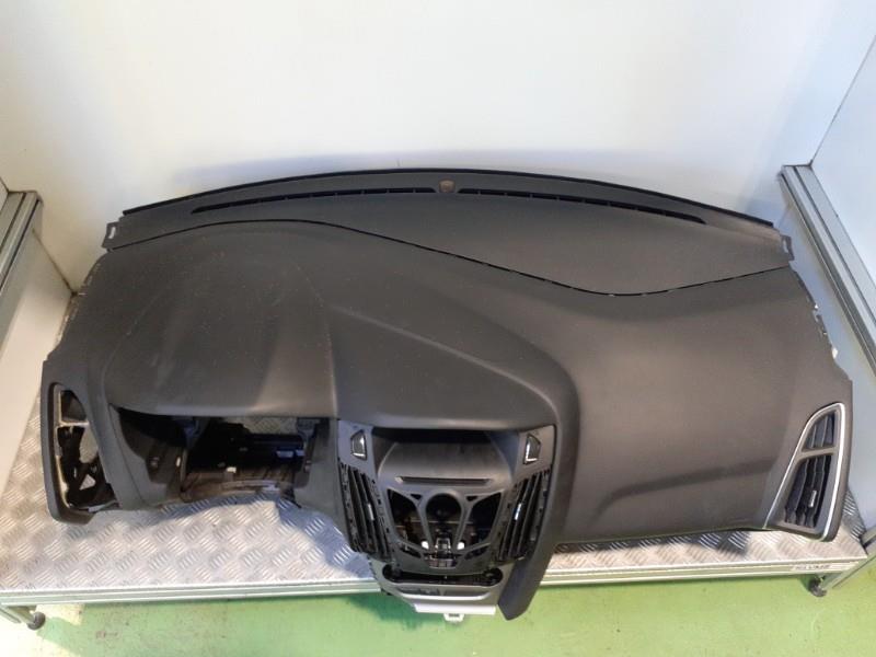 Planche de bord complete FORD FOCUS 3 PHASE 1 BREAK Diesel - 1