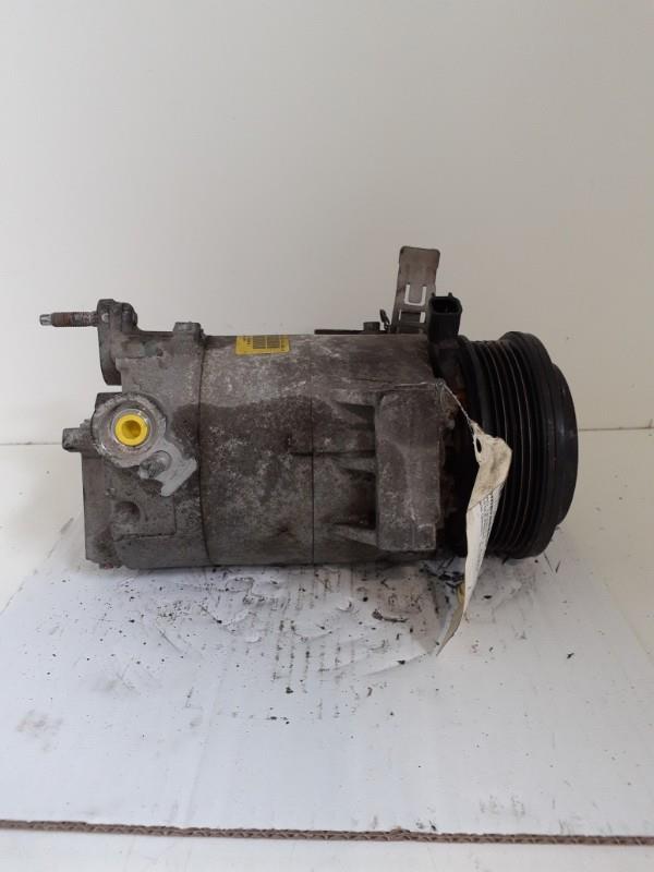 Compressore clima FORD FIESTA 6 PHASE 2   Frozen White (Blanc Glacier)  - 1