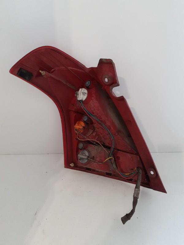Fanale posteriore principale destro (luci) SUZUKI SWIFT 3 Diésel - 1