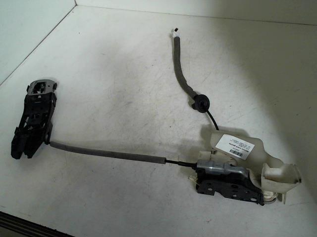 Serrure avant gauche AUDI A3 3 SPORTBACK PHASE 1 Gletscherweiss (LS9R/2Y) Diesel - 1