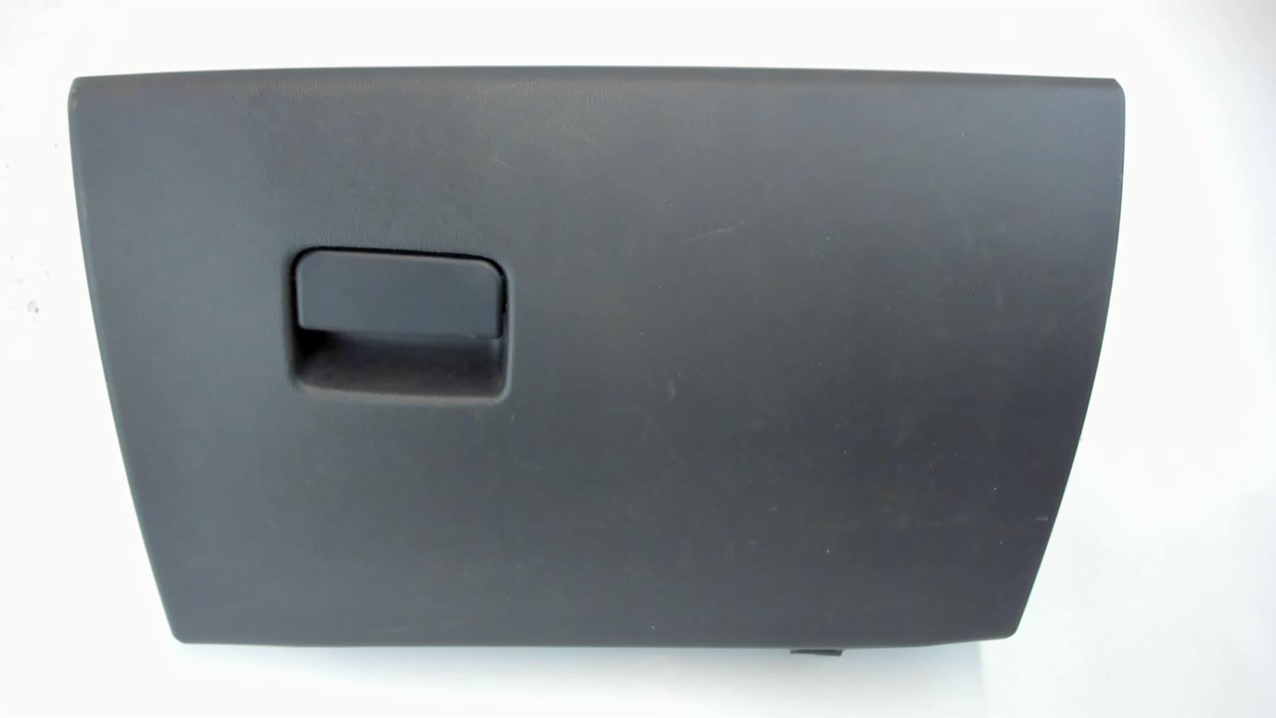 Boite a gants CITROEN C4 AIRCROSS Diesel - 1