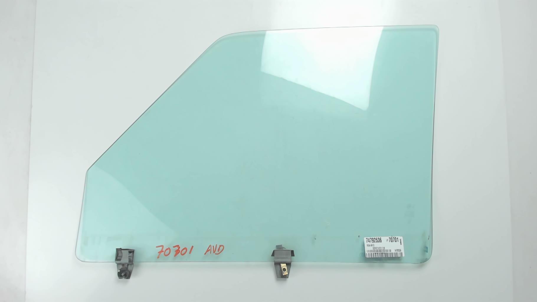 Vitre avant droit BMW SERIE 5 E12 Essence - 1