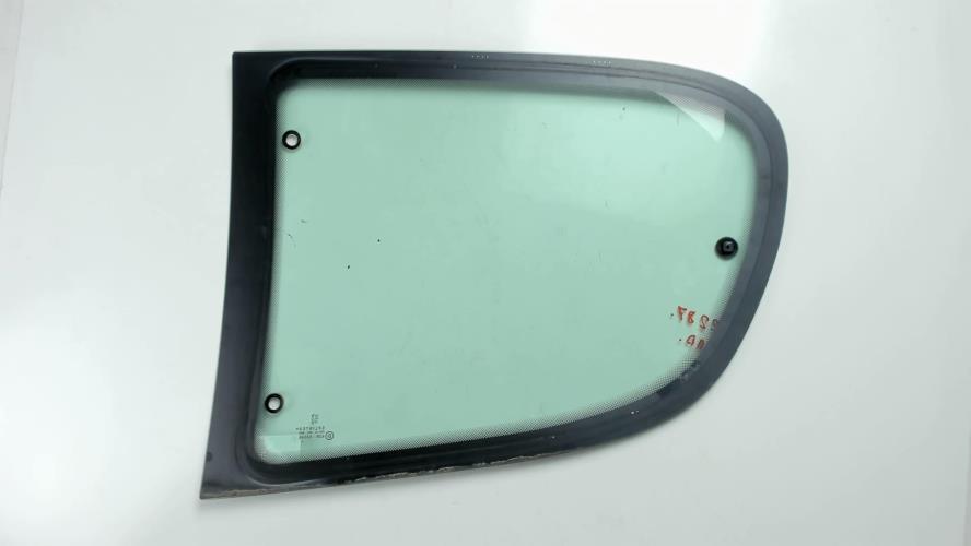 Vitre Arrière Droite Pour Peugeot 206 Phase 1 - Occasion - Bon état
