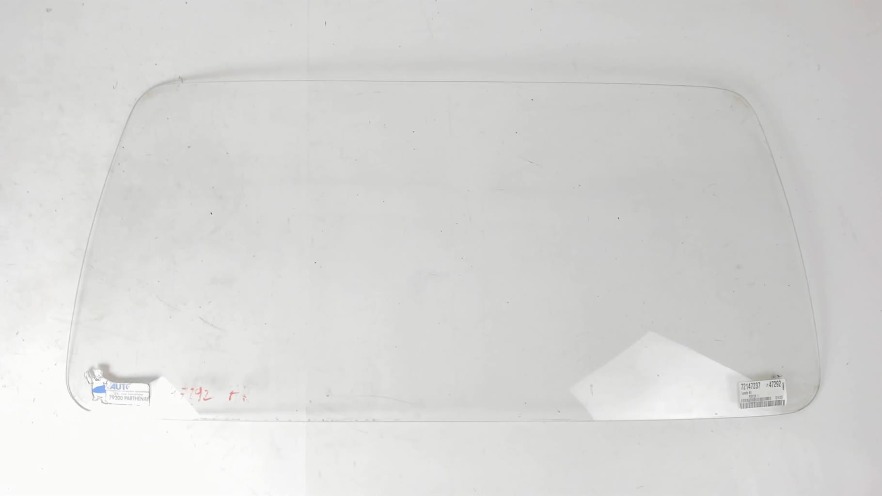 Lunette arriere PIAGGIO PORTER Essence - 1