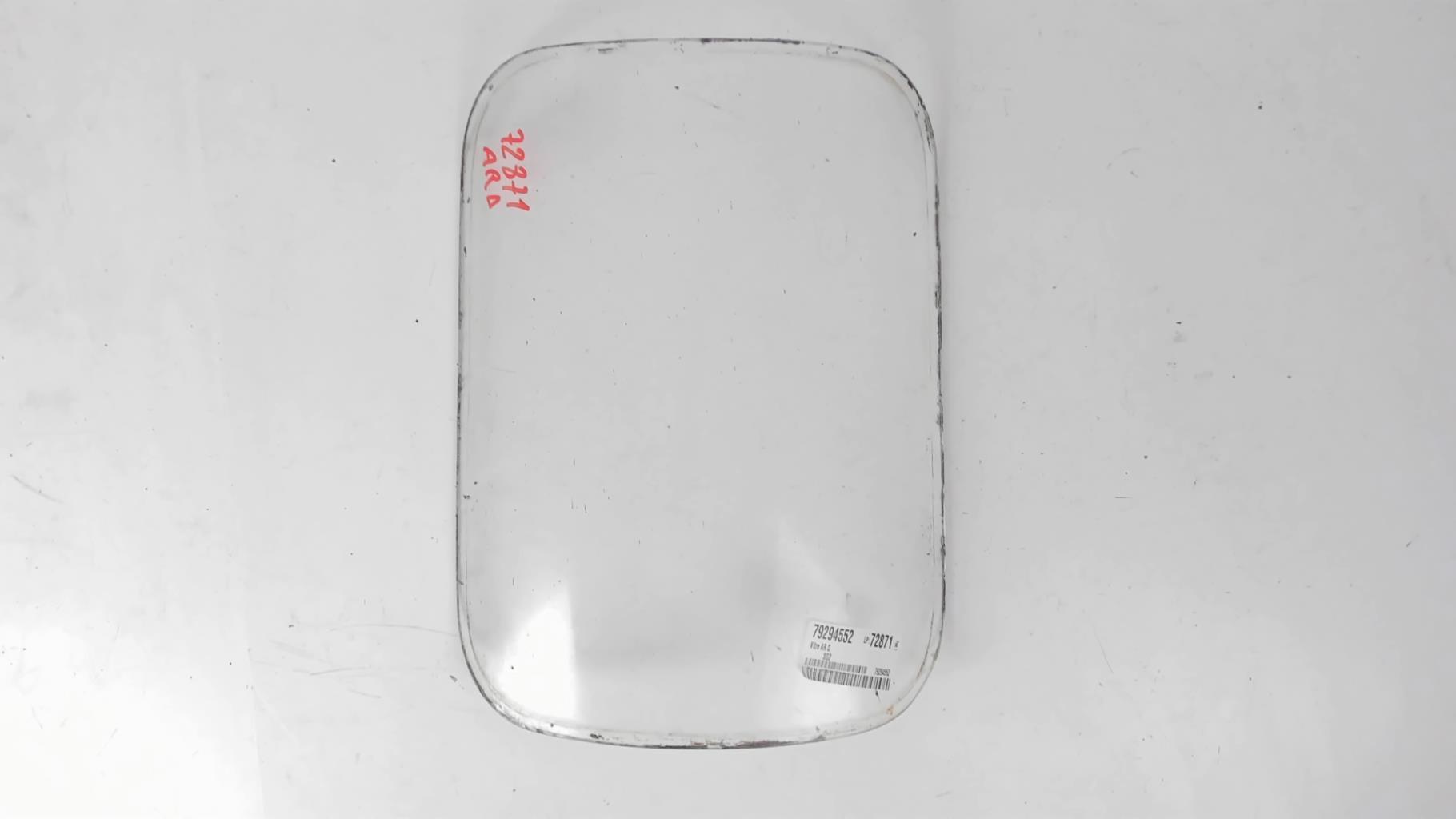 Vetro posteriore destro SAVIEM SG2 Diésel - 1