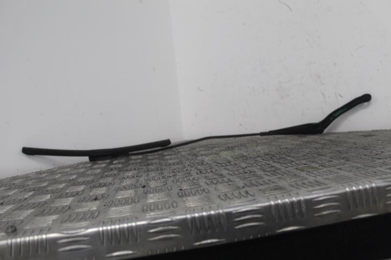 Limpiaparabrisas delantero derecho OPEL CORSA D  - 1