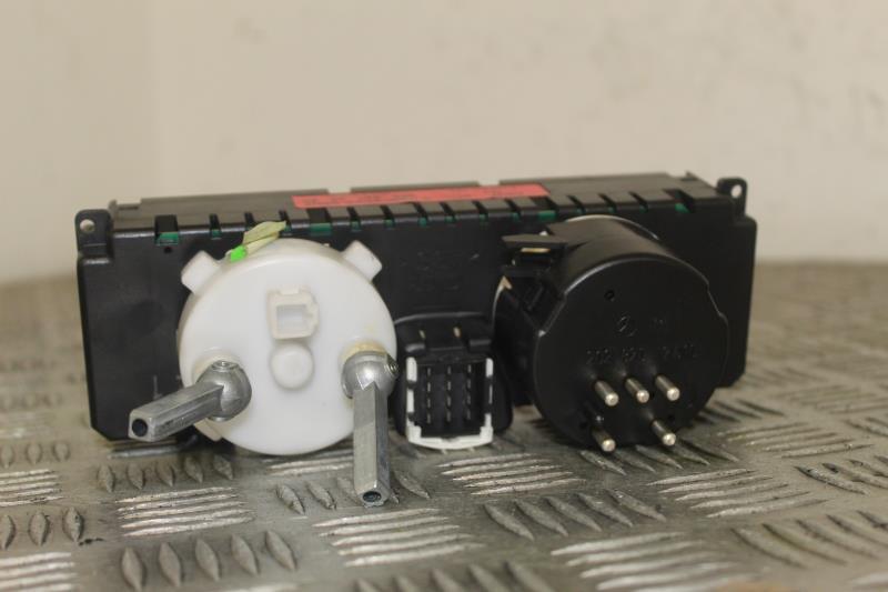 Commande chauffage MERCEDES CLASSE C 202 Diesel - 1