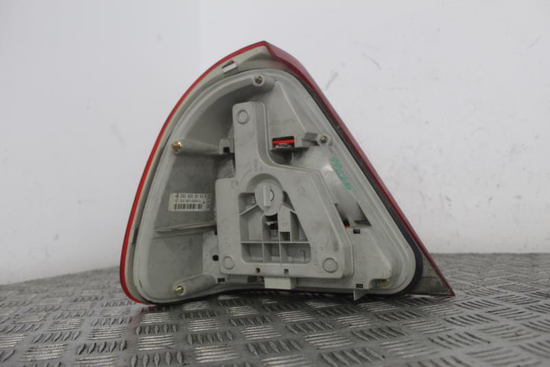 Fanale posteriore principale destro (luci) MERCEDES CLASSE C 202 Diésel - 1