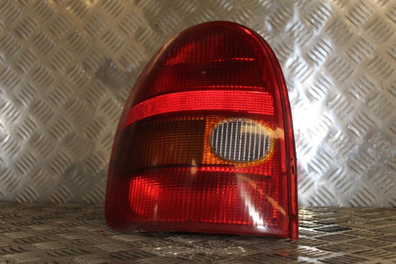 Fanale posteriore principale sinistro (luci) OPEL CORSA B Diésel - 1