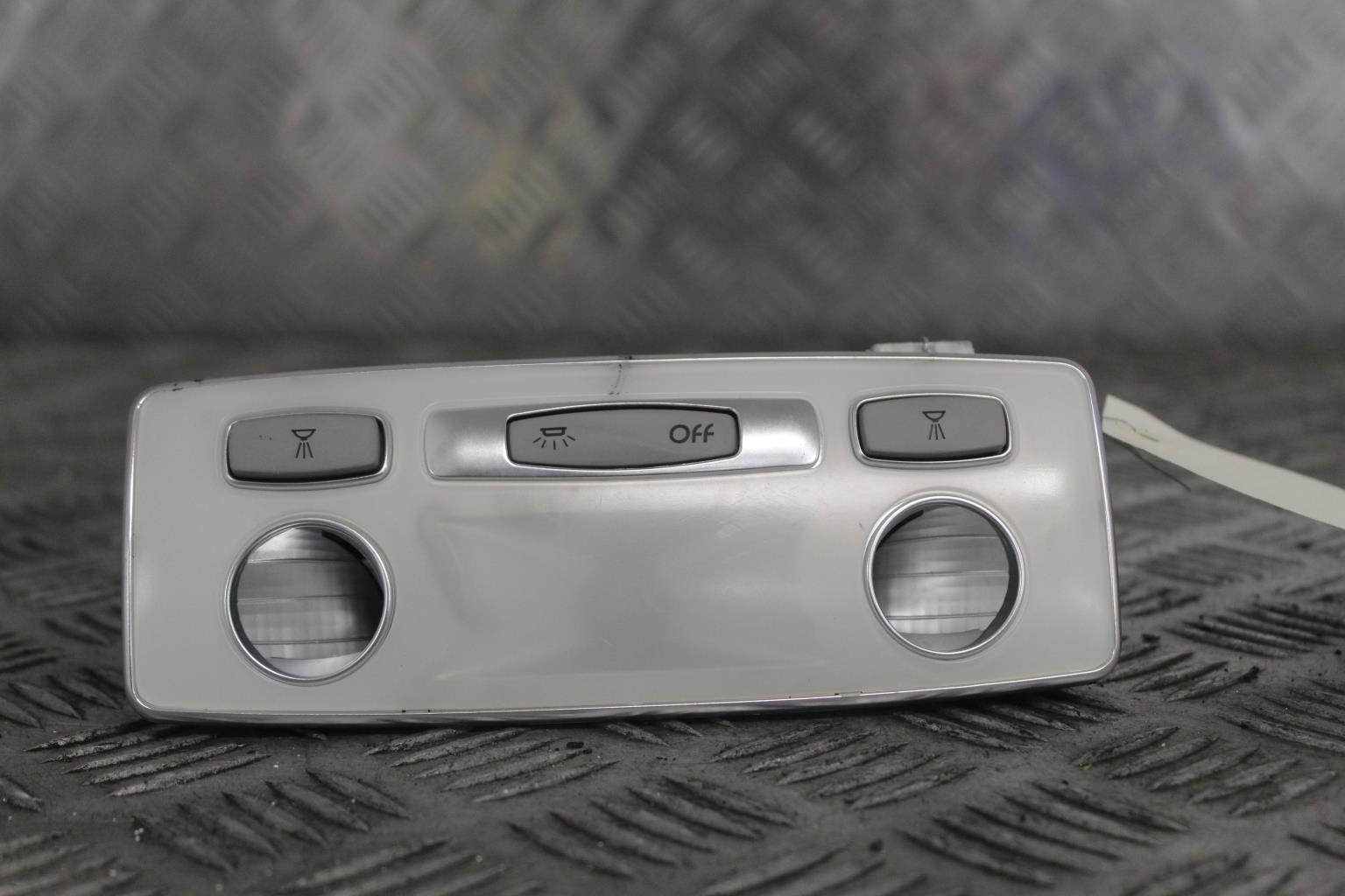 Eclairage de plafonnier RENAULT LAGUNA 3 PHASE 2 Diesel - 1