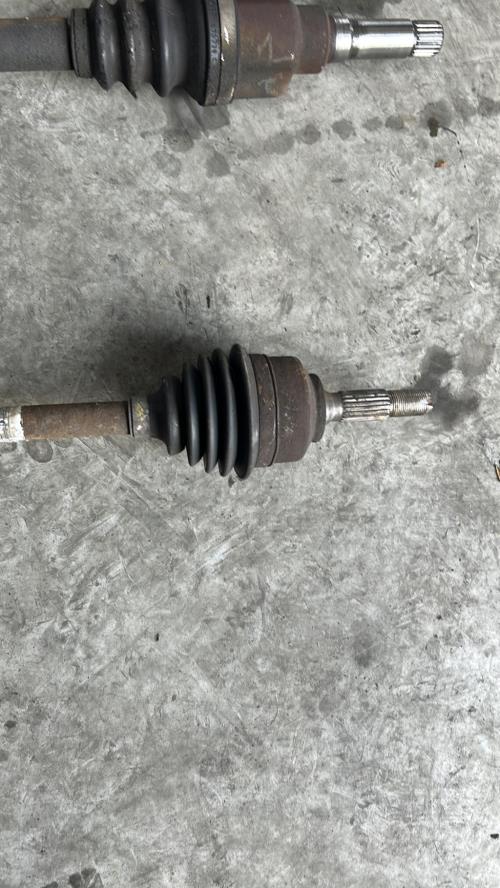 Cardan gauche (transmission)