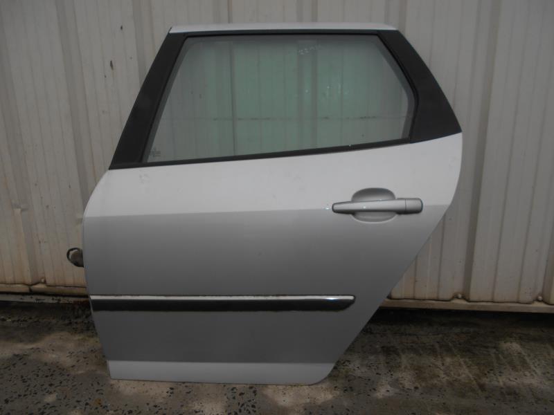 Portiera posteriore sinistra PEUGEOT 407 PHASE 1 BREAK Diésel - 1