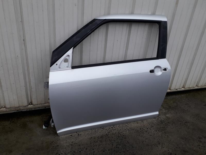 Portiera anteriore sinistra SUZUKI SWIFT 3 Diésel - 1