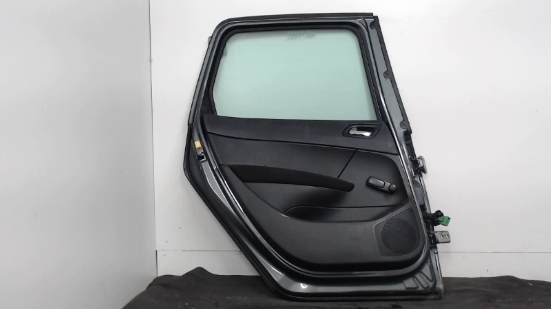 Portiera posteriore sinistra PEUGEOT 308 1 SW PHASE 1 BREAK Diésel - 1