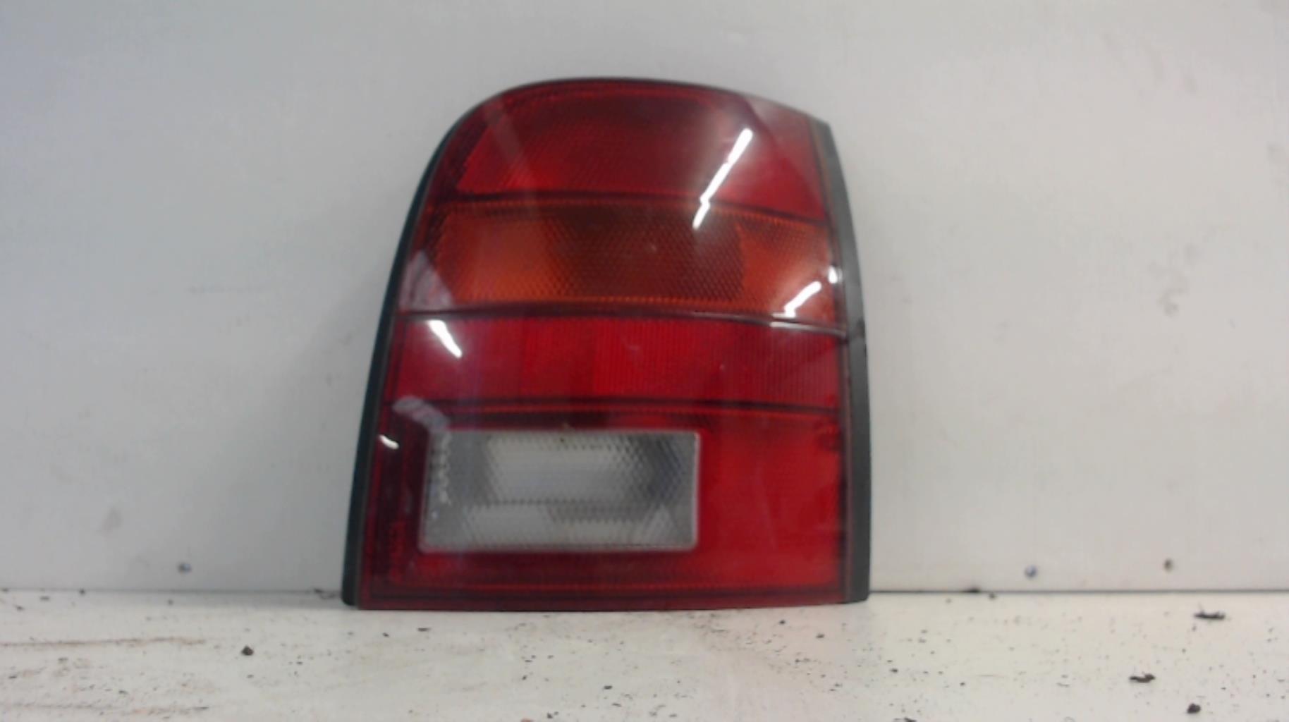 Fanale posteriore principale destro (luci) NISSAN MICRA 2 PHASE 1 Gasolina - 1