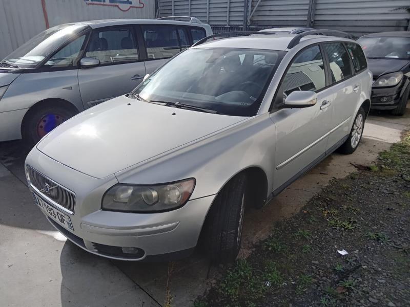 Porte avant gauche VOLVO V 50 PHASE 1 BREAK Diesel - 1