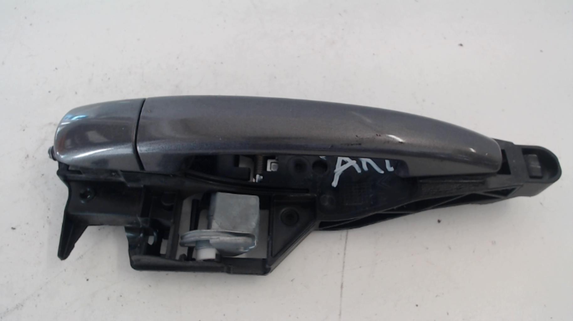 Maniglia portiera posteriore sinistra PEUGEOT 208 1 PHASE 2 Gasolina - 1