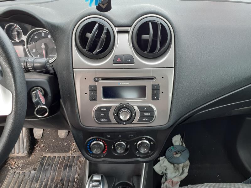 Bouton de warning ALFA ROMEO MITO PHASE 1 Essence - 1