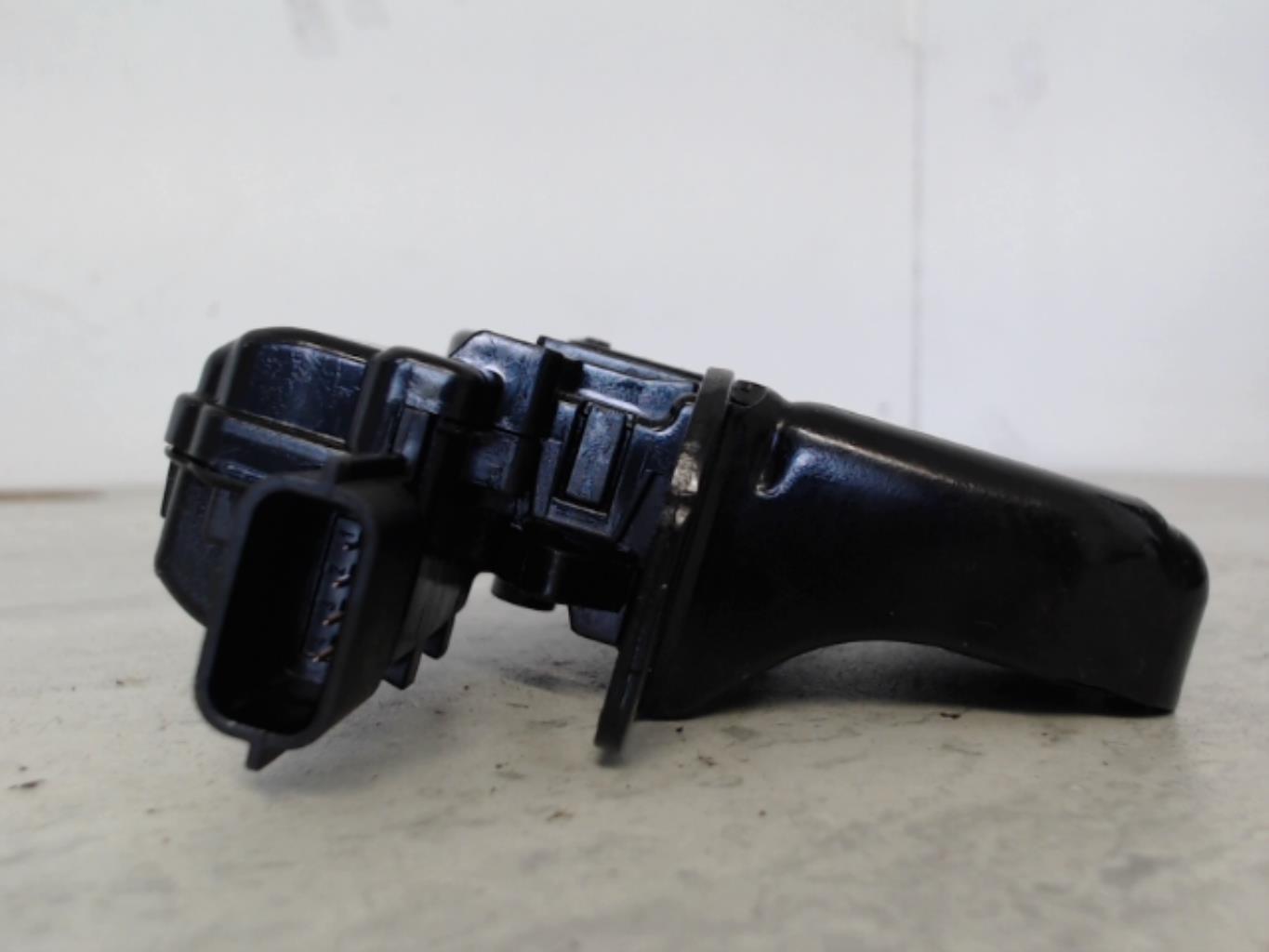 Serrure de hayon RENAULT CLIO 4 PHASE 2 Diesel - 1