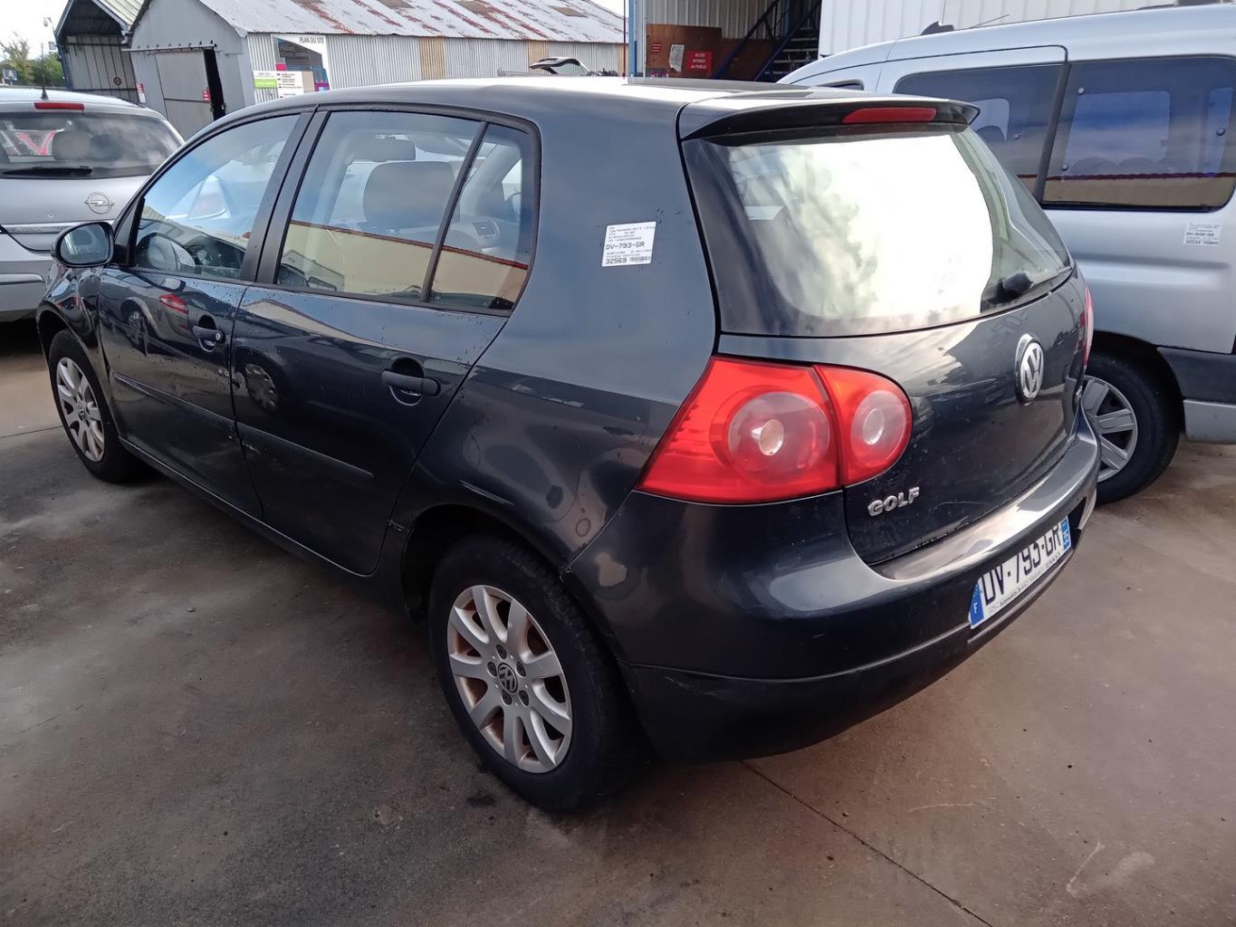 Luce stop centrale VOLKSWAGEN GOLF 5 Diésel - 1