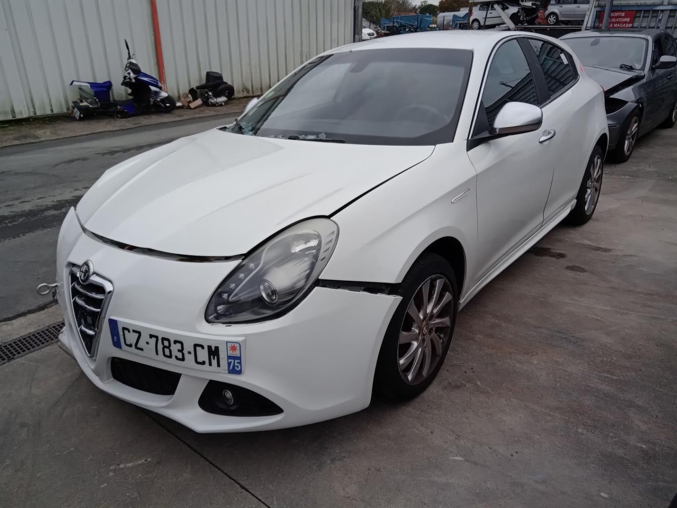 Fendinebbia sinistro (luce) ALFA ROMEO GIULIETTA 2 PHASE 1 Diésel - 1