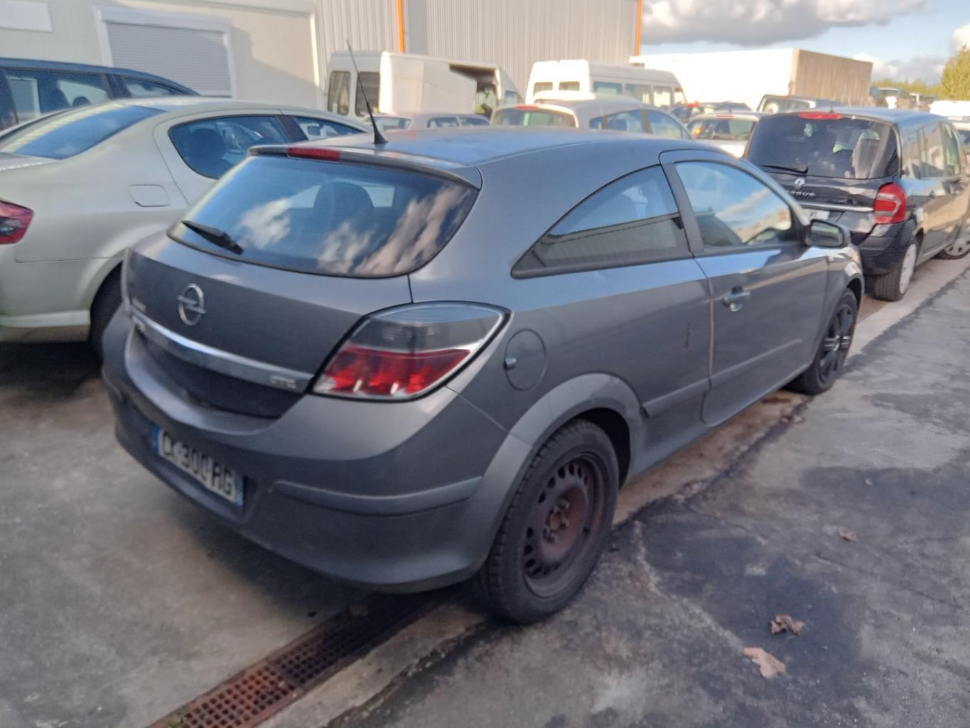 Portabagagli/Portellone posteriore OPEL ASTRA H GTC PHASE 1 Diésel - 1