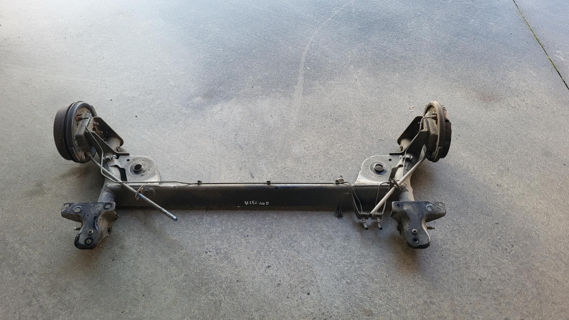 Train arriere complet RENAULT CLIO 2 PHASE 1 Essence - 1