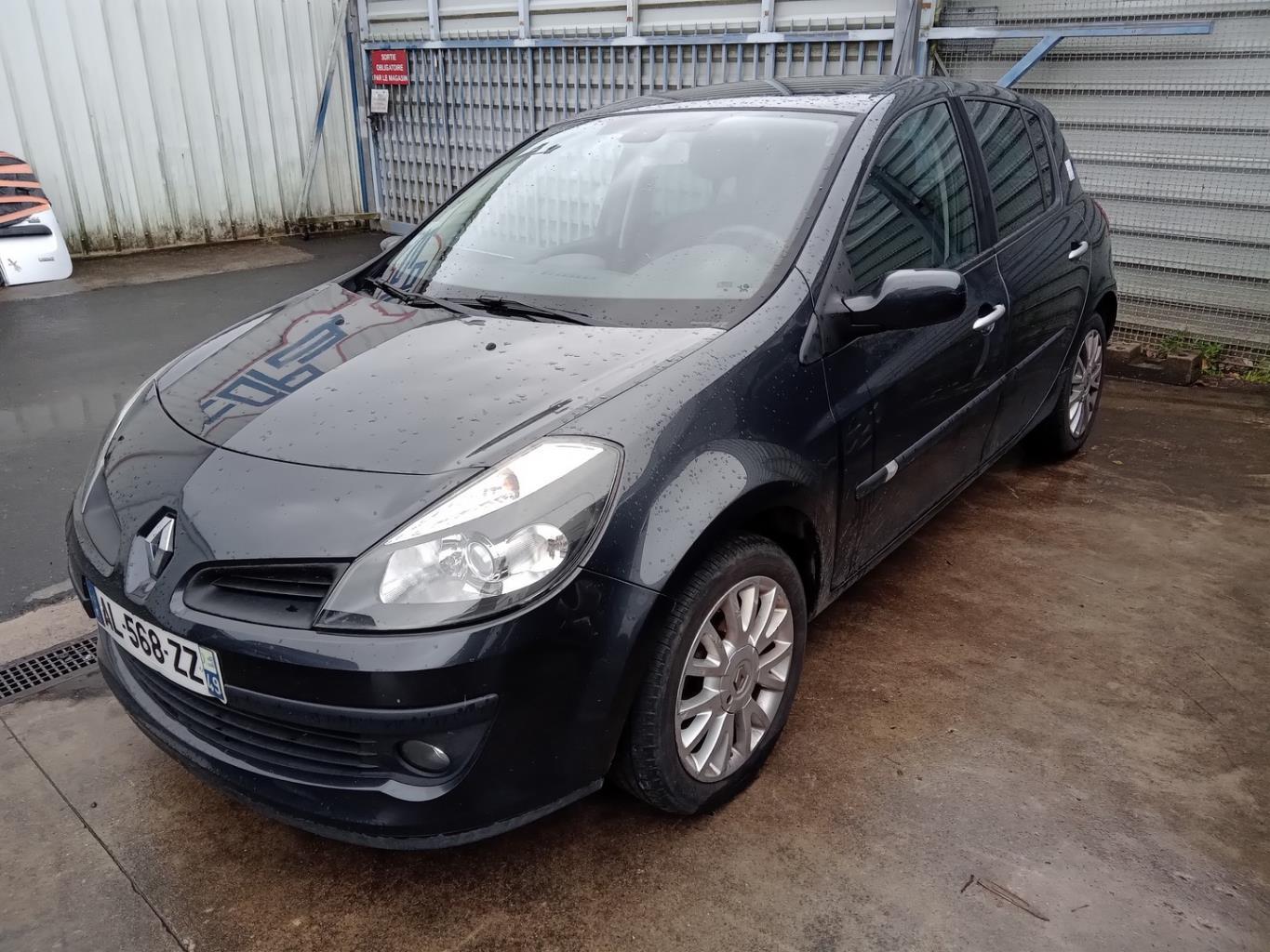 Fendinebbia sinistro (luce) RENAULT CLIO 3 PHASE 1 Diésel - 1