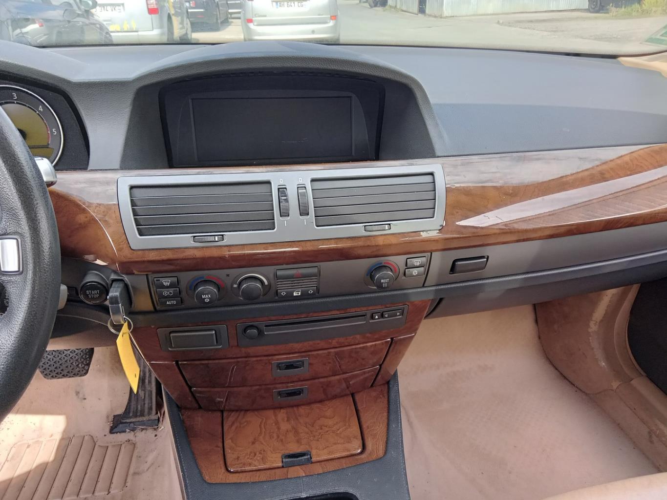Guantera BMW SERIE 7 E65 PHASE 1 Diésel - 1
