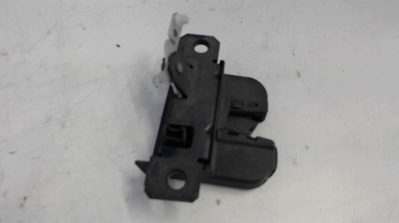 Serrure de hayon VOLKSWAGEN CADDY 3 PHASE 2 Diesel - 1