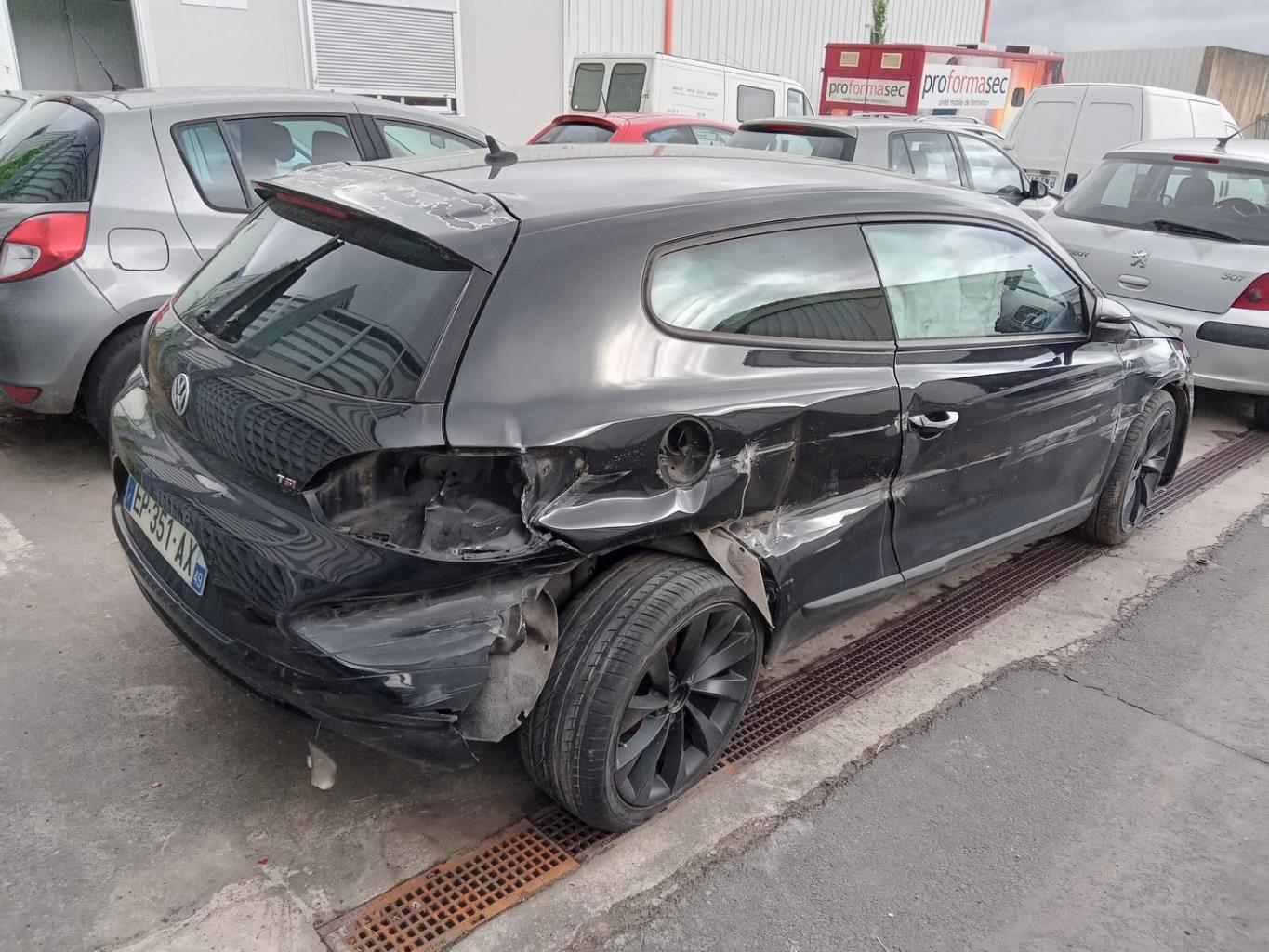 Levier de vitesses VOLKSWAGEN SCIROCCO 3 PHASE 1 COUPE Essence - 1