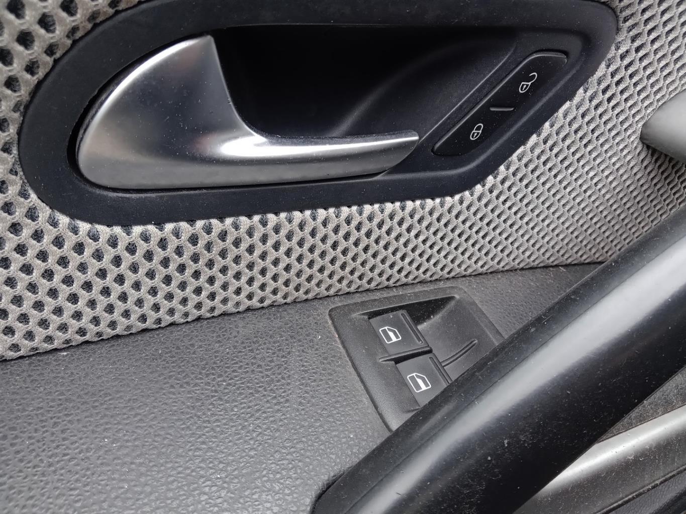 Interruttore lavacristalli anteriore sinistro VOLKSWAGEN SCIROCCO 3 PHASE 1 COUPE Gasolina - 1