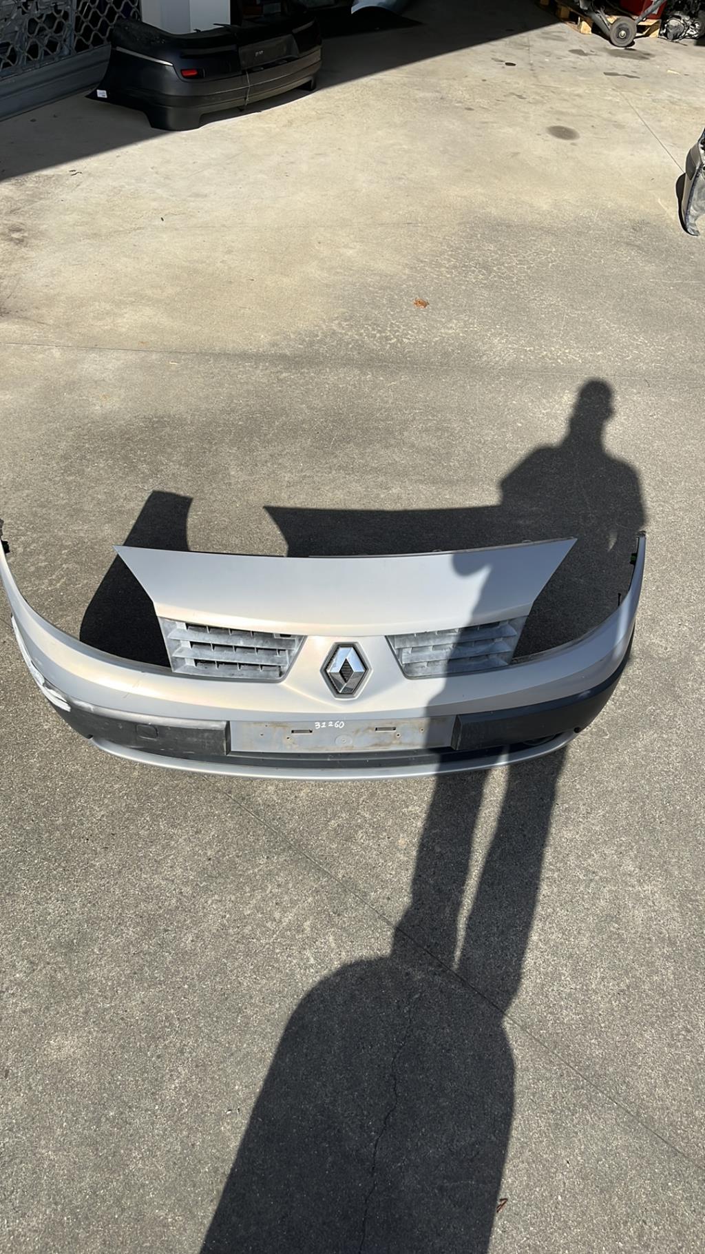Paraurti anteriore RENAULT SCENIC 2 PHASE 1 Diésel - 1